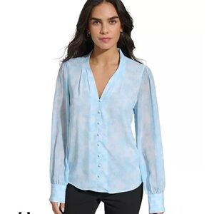 Calvin Klein Sky Blue Blouse. EUC. Size L